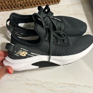 New Balance Women’s Sneakers Size 6